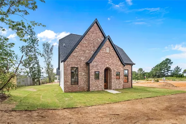 Rogers, AR 72758,4022 W Sommerset St