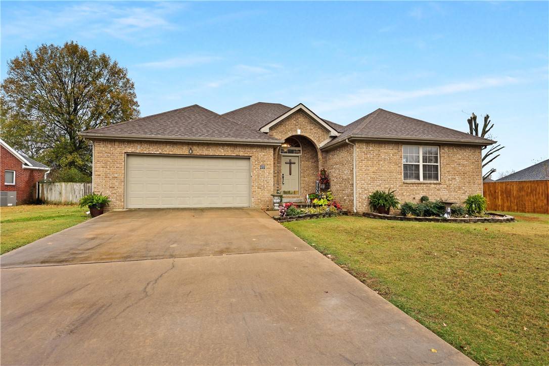 Siloam Springs, AR 72761,477 Primrose Cir
