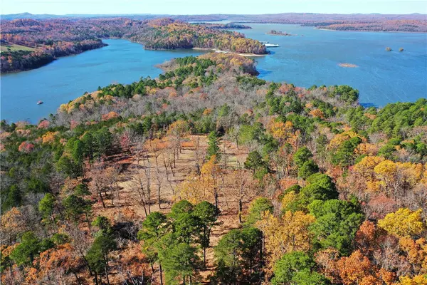 Phipps Manor Dr, Calico Rock, AR 72519