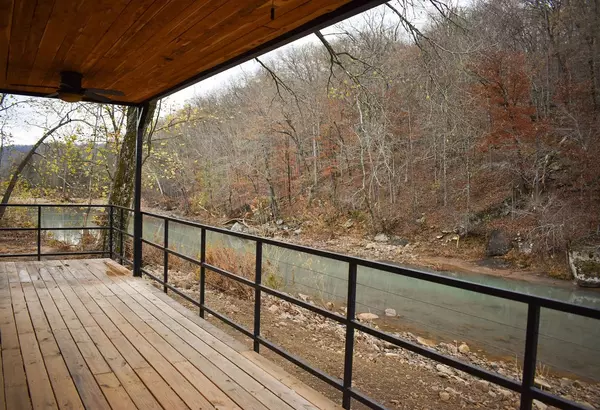 Pettigrew, AR 72752,256 Private Road 6152