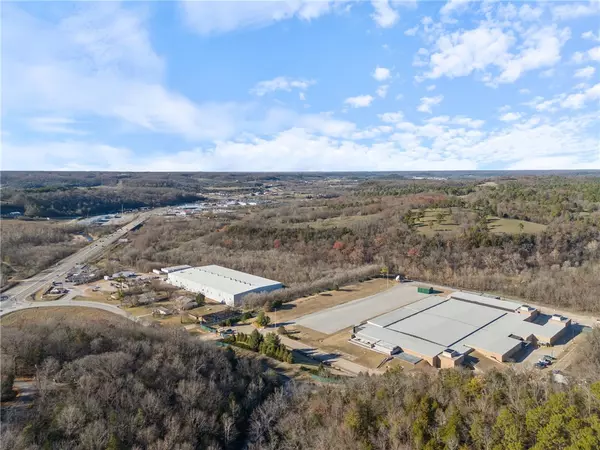 Pineville, MO 64856,111 Bear Hollow