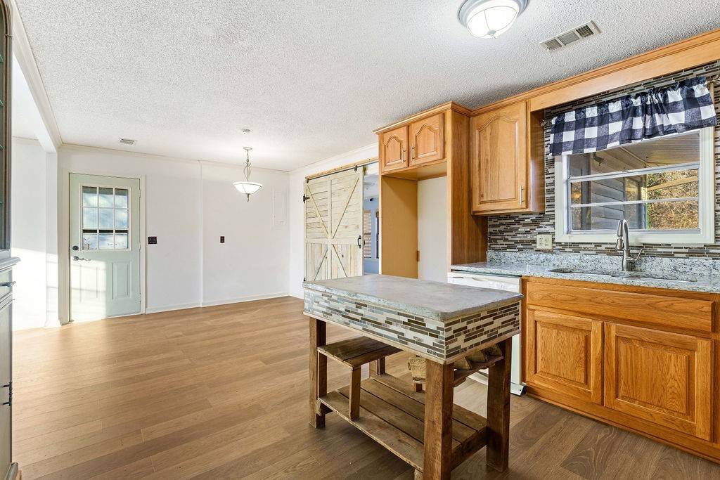17 Evesham Ln, Bella Vista, AR 72714