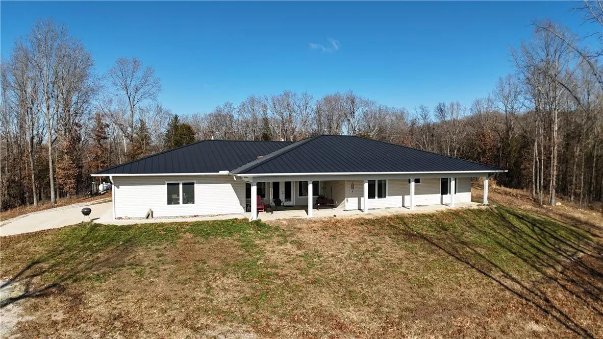 Yellville, AR 72687,146 Nichols Cir