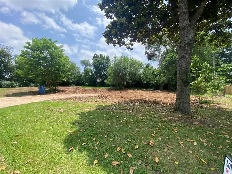 907 NW 9th St #New Lot 8, Bentonville, AR 72712