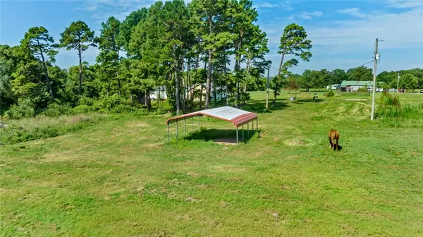 Gravette, AR 72736,14780 Bethlehem Rd