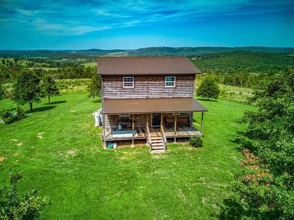 552 Deer Meadows Ln, Yellville, AR 72687