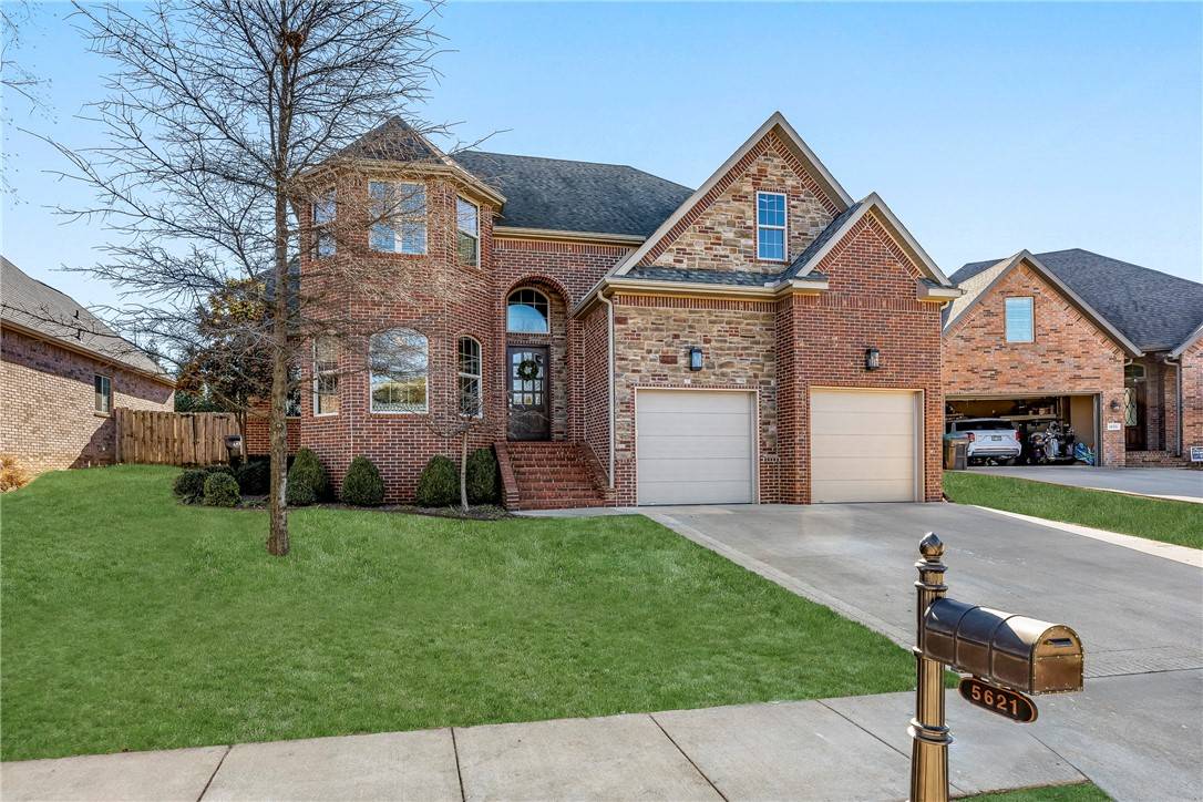 Rogers, AR 72758,5621 Chadwick Dr