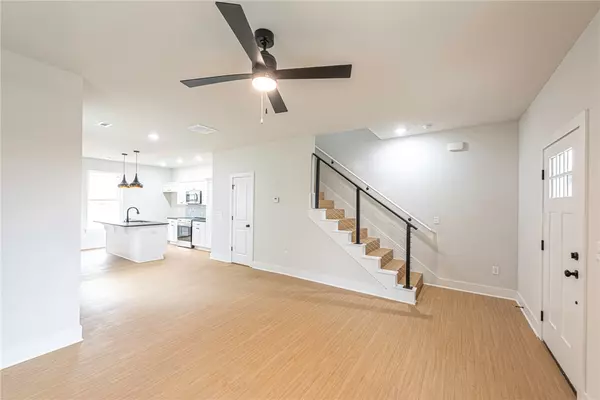 Fayetteville, AR 72704,1039 S Laramie Hts
