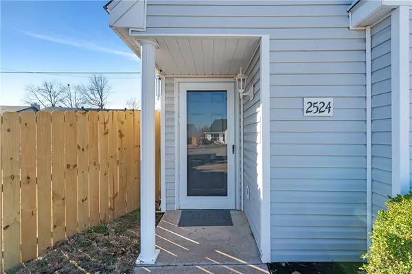 Rogers, AR 72758,2524 W Ash Pl