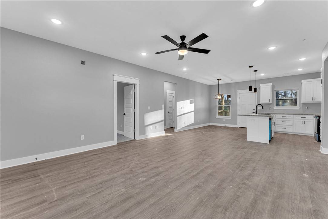 Bella Vista, AR 72715,22 Hebrides Ln