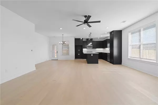 Bentonville, AR 72712,6702 Acacia St