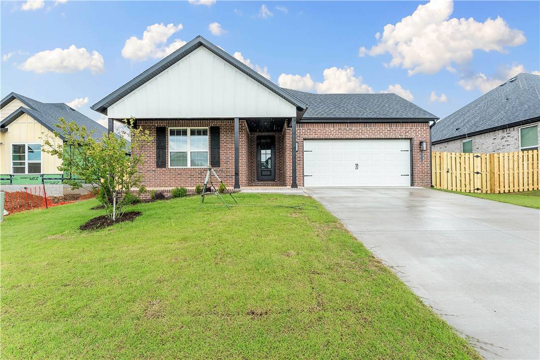 Pea Ridge, AR 72751,1814 Edwards St