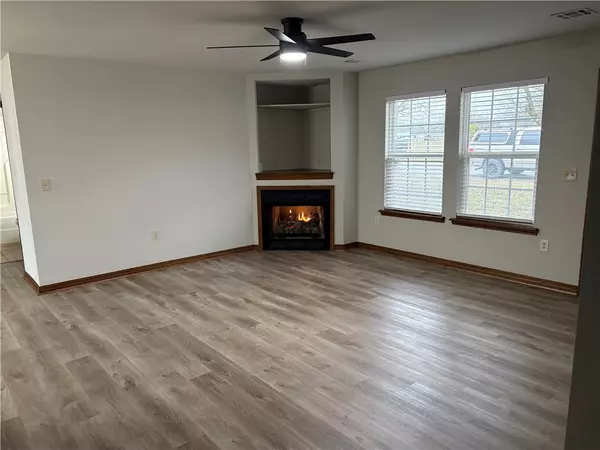 Seligman, MO 65745,28811 Jewel St