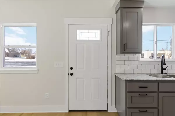 Springdale, AR 72764,805 S West End St