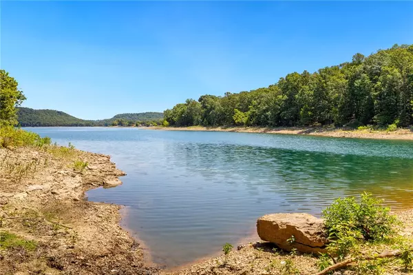 Garfield, AR 72732,22225 Tomahawk Ln