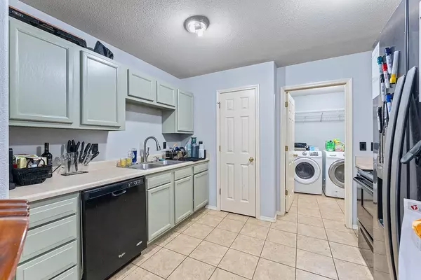Bentonville, AR 72712,900 SW River Rock St