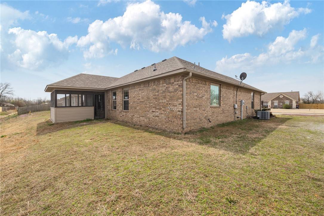 Alma, AR 72921,117 Lavender Ln