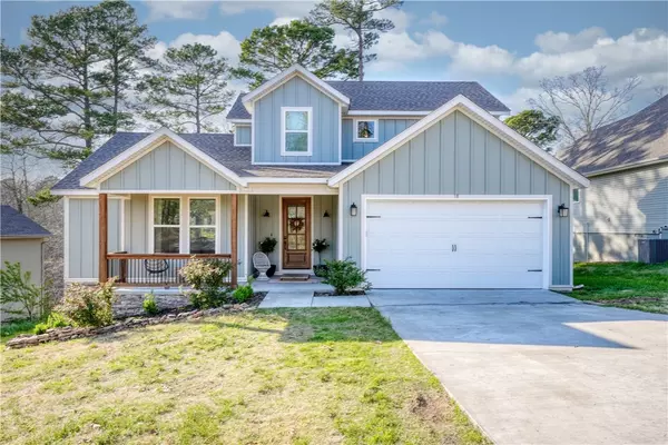 18 Hambleton Dr, Bella Vista, AR 72714