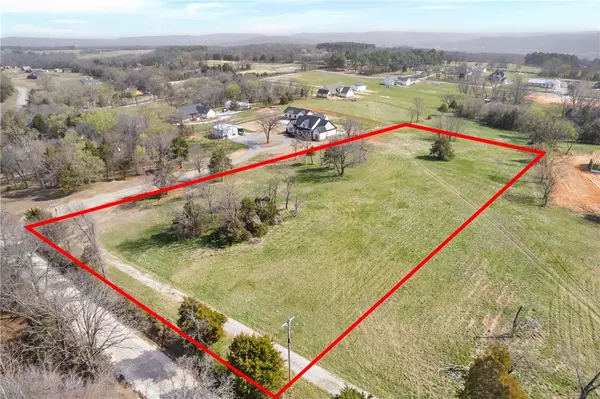 Fayetteville, AR 72701,18503 Lake Sequoyah Rd