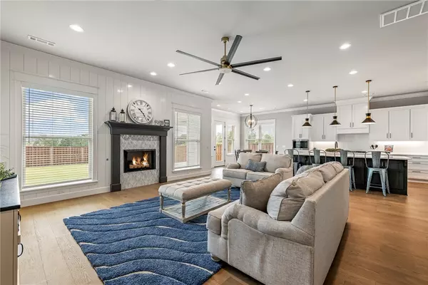 Bentonville, AR 72712,881 Greenhorn St