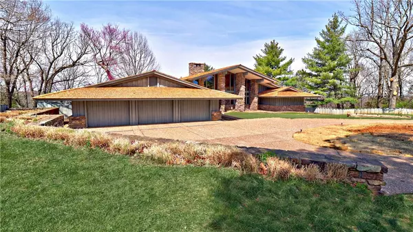 Fayetteville, AR 72701,2405 Boston Mountain