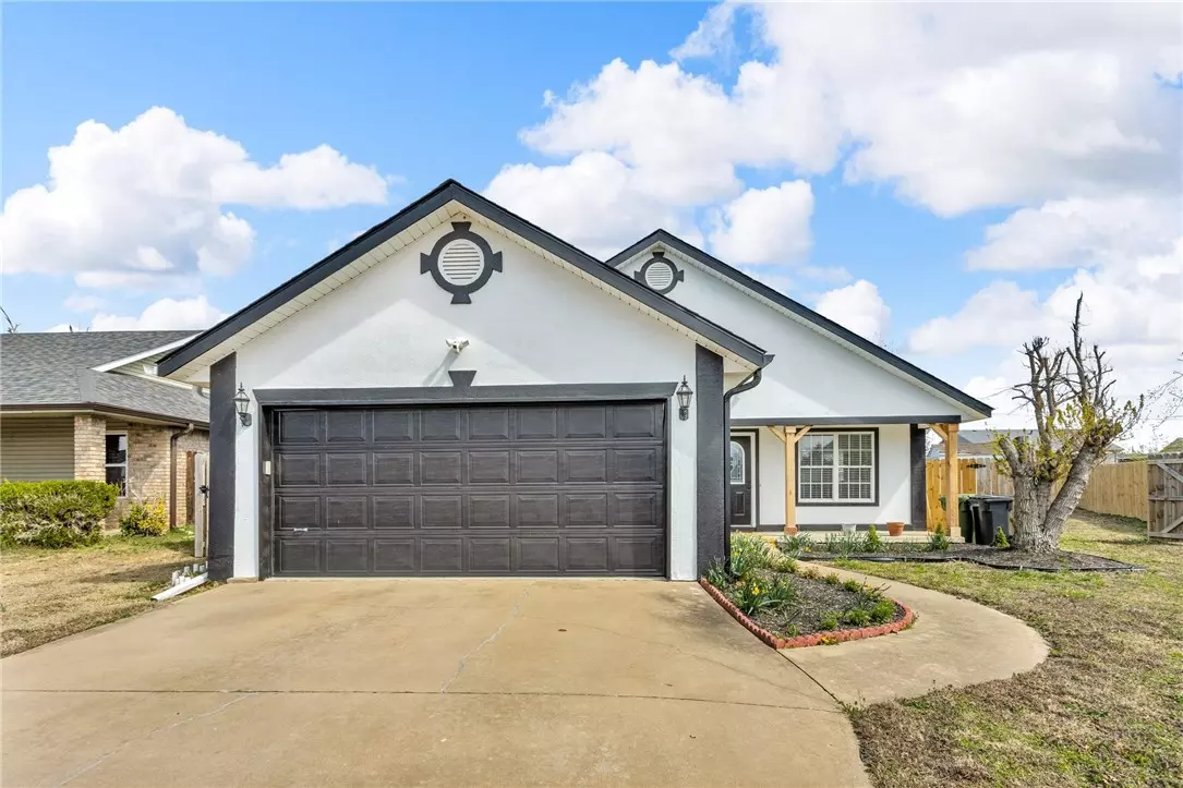 Rogers, AR 72758,911 23rd St