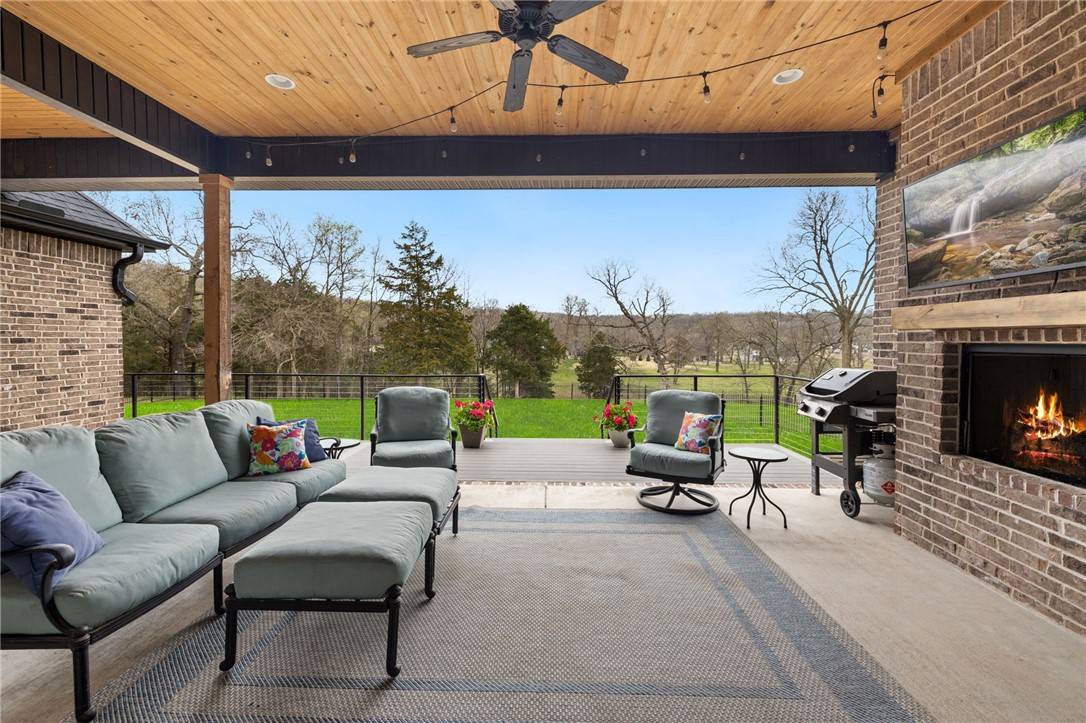 Fayetteville, AR 72703,1273 N Trail Dr