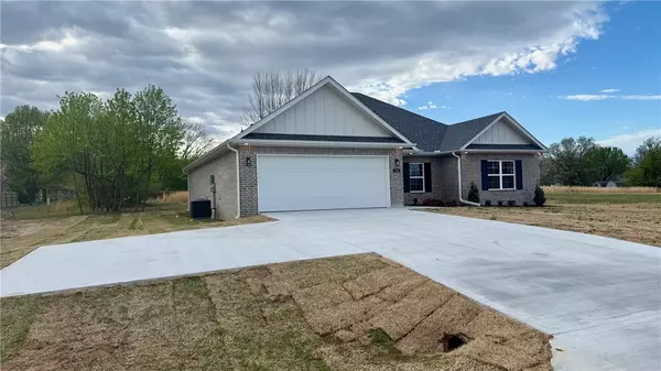 Lincoln, AR 72744,131 County Ave