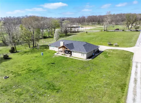 Siloam Springs, AR 72761,18187 Old Highway 68