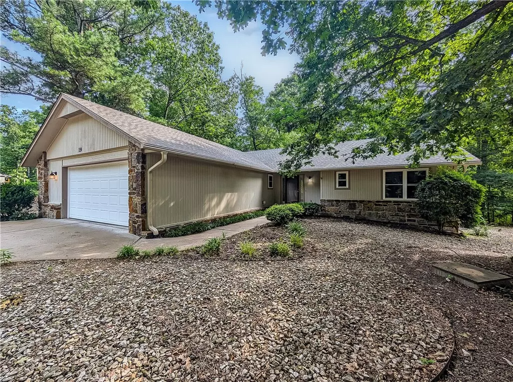 Bella Vista, AR 72715,19 Lockerbie Dr