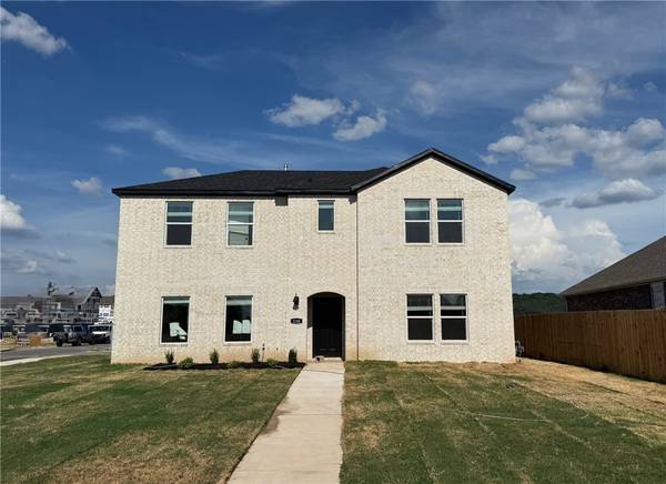 110 S Harrogate Ln, Fayetteville, AR 72704