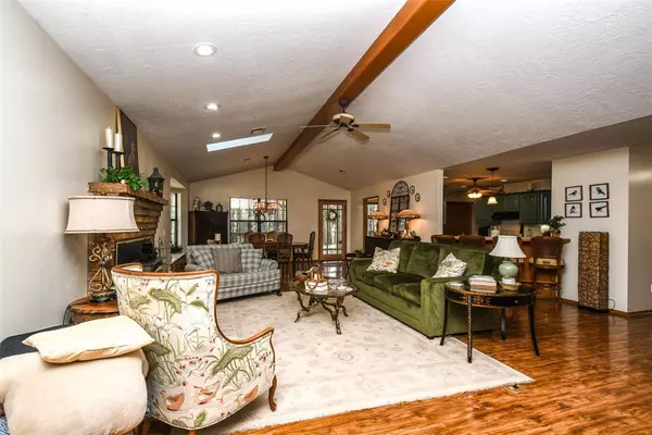 Kansas, OK 74347,2597 Oaktree Dr