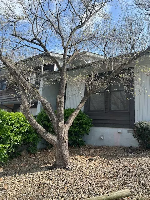 Bella Vista, AR 72715,16 Estes Dr