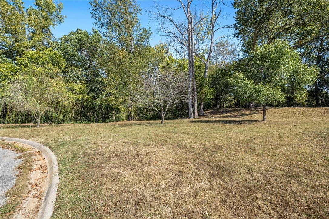 814 Hoddle Pl, Fayetteville, AR 72701