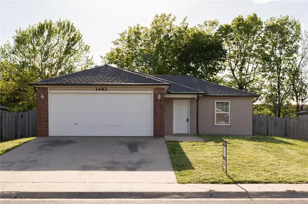 Springdale, AR 72764,1492 Tumbleweed Dr