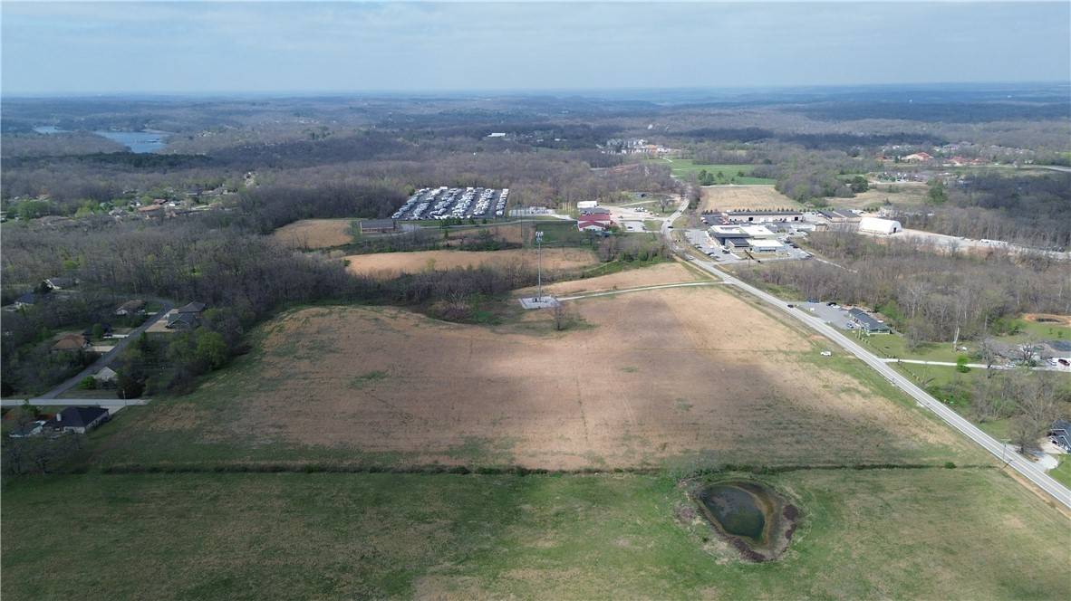 2524 Forest Hills, Gravette, AR 72715