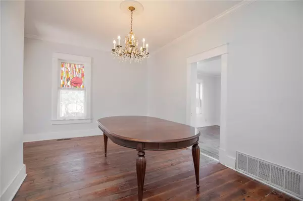 Rogers, AR 72756,511 W Pecan St