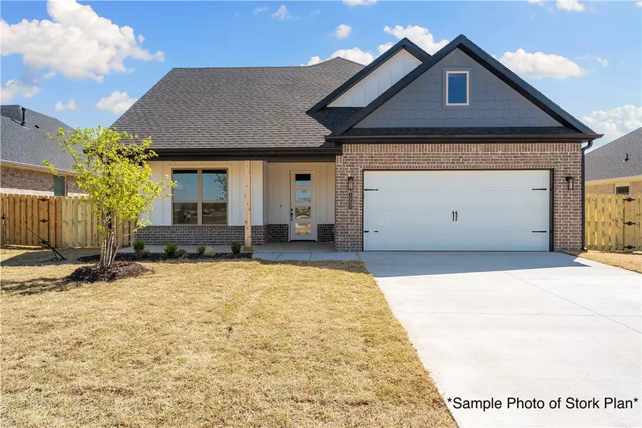 1418 Lookout Ln, Cave Springs, AR 72718