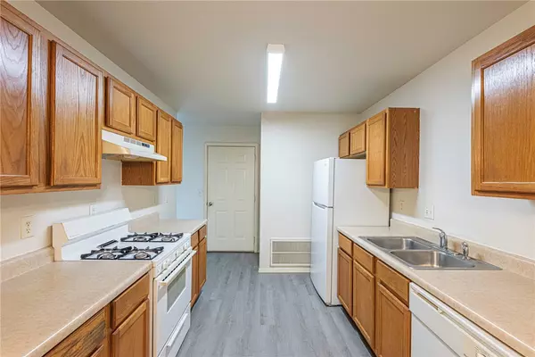 Springdale, AR 72764,3080 Twin County St #A & B