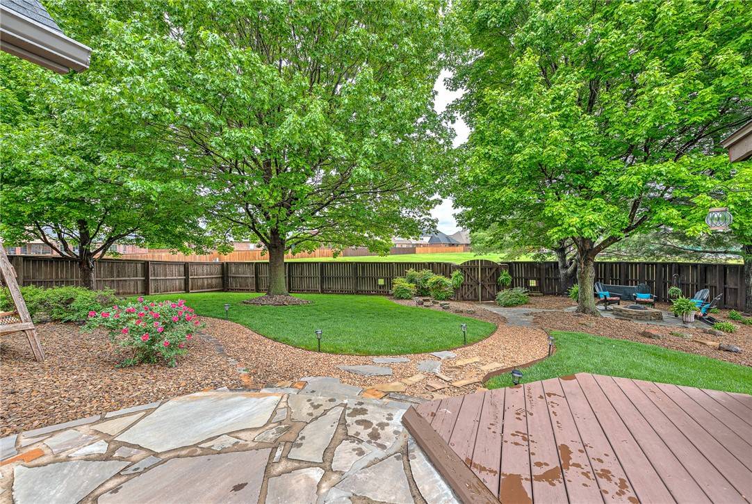 Bentonville, AR 72713,5003 SW Blaire Mont Rd