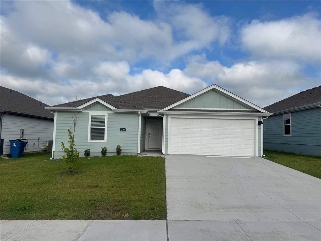 307 NW Granny Smith St, Highfill, AR 72734
