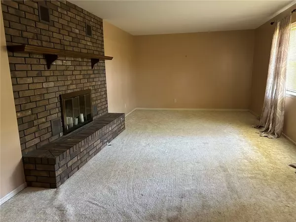 Russellville, AR 72802,1214 Hilltop Dr