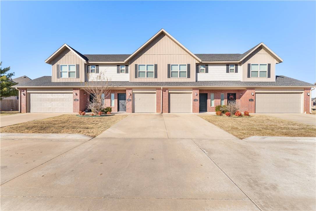 2735-2741 W Shasta Rd, Rogers, AR 72758