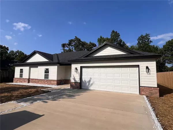 Bella Vista, AR 72715,10 Roessler Ln