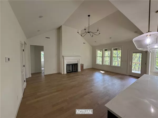 Bella Vista, AR 72714,53 Reighton Dr