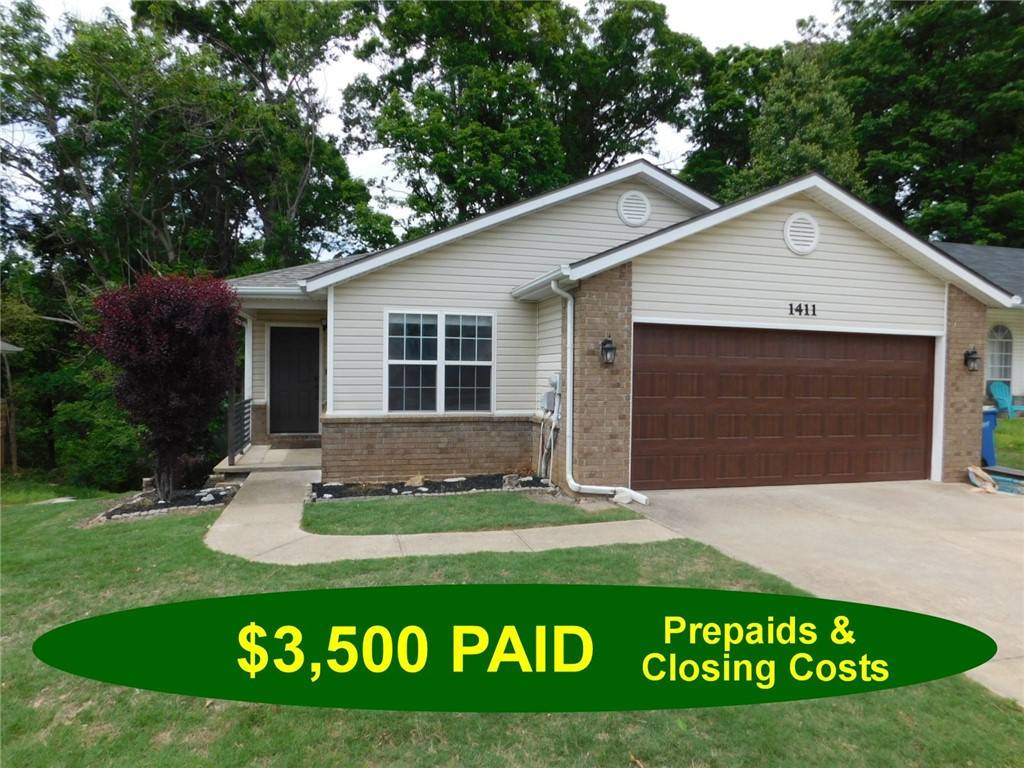 1411 Cresent St, Bentonville, AR 72712