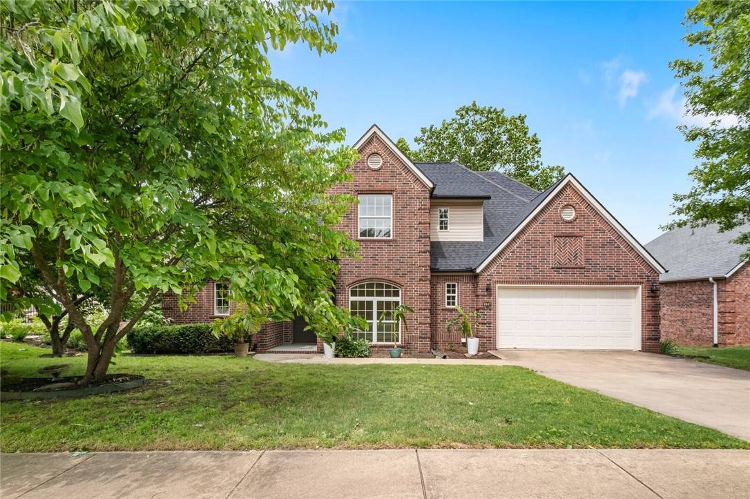 2947 N Dorchester Dr, Fayetteville, AR 72703