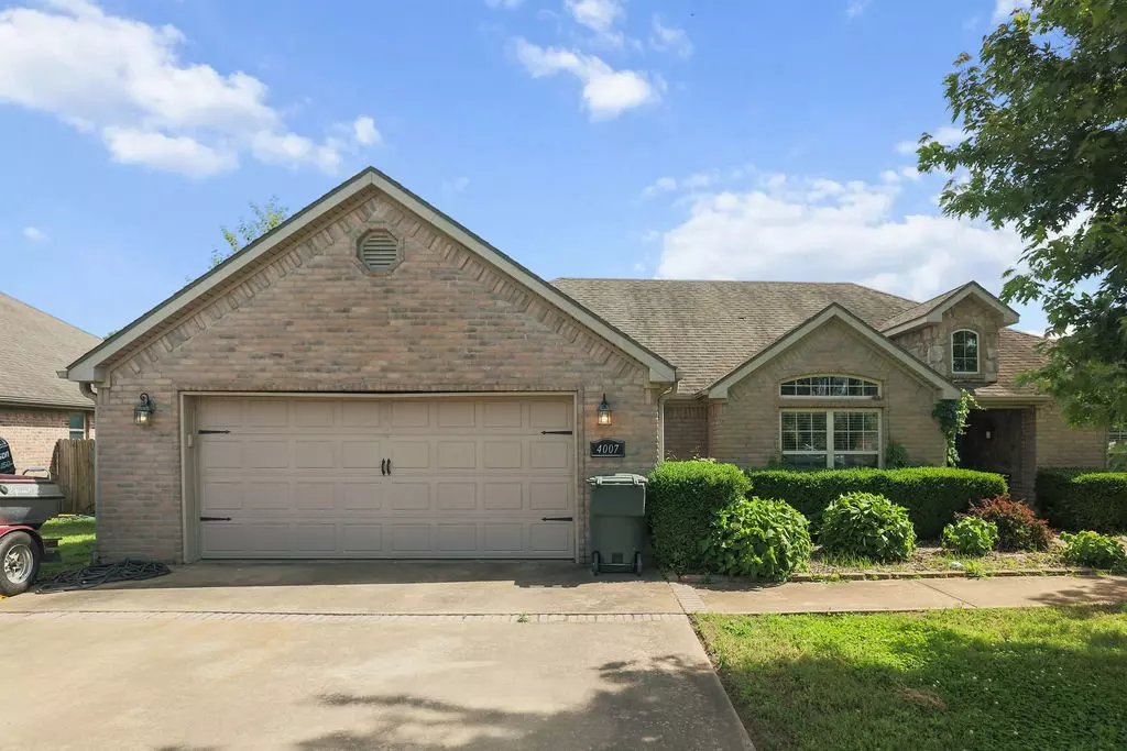 Fayetteville, AR 72704,4007 W Song Bird Pl