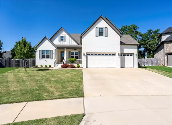 Bentonville, AR 72713,900 SW Clarendon Ave