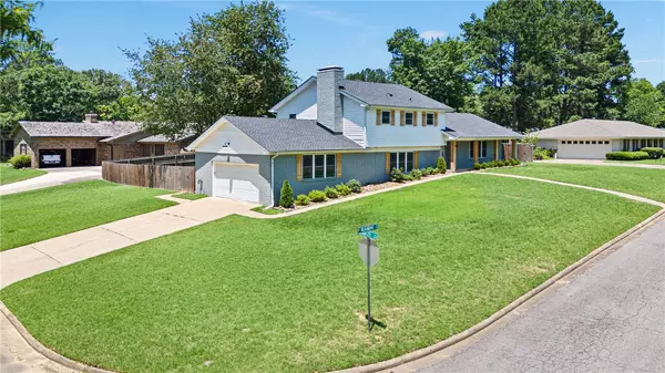 Russellville, AR 72801,240 S Beaumont Ave